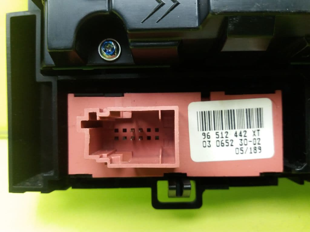 Recambio PEUGEOT 407 ref. 96573322YW01 2