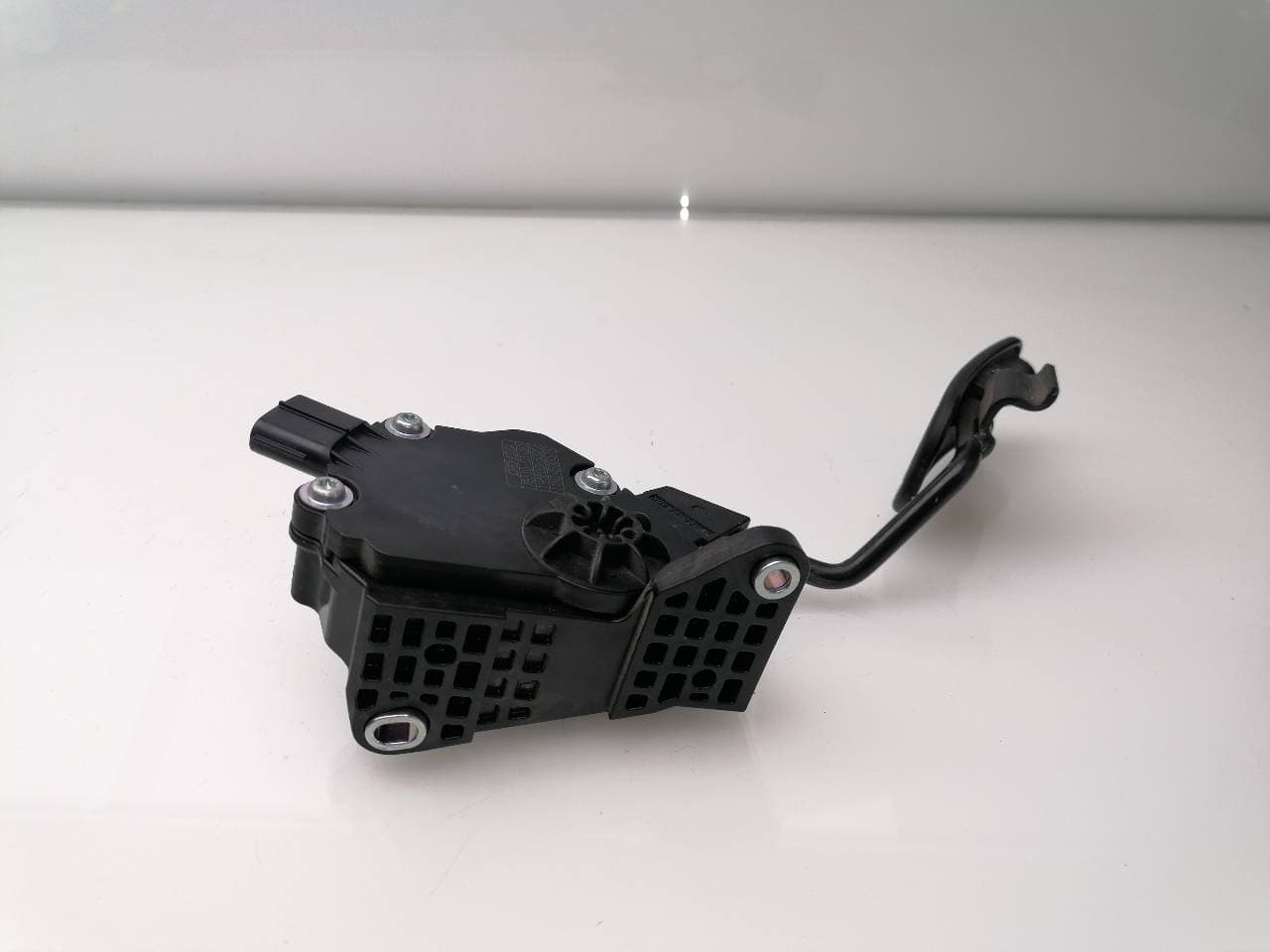 Pedal acelerador LEXUS IS 4