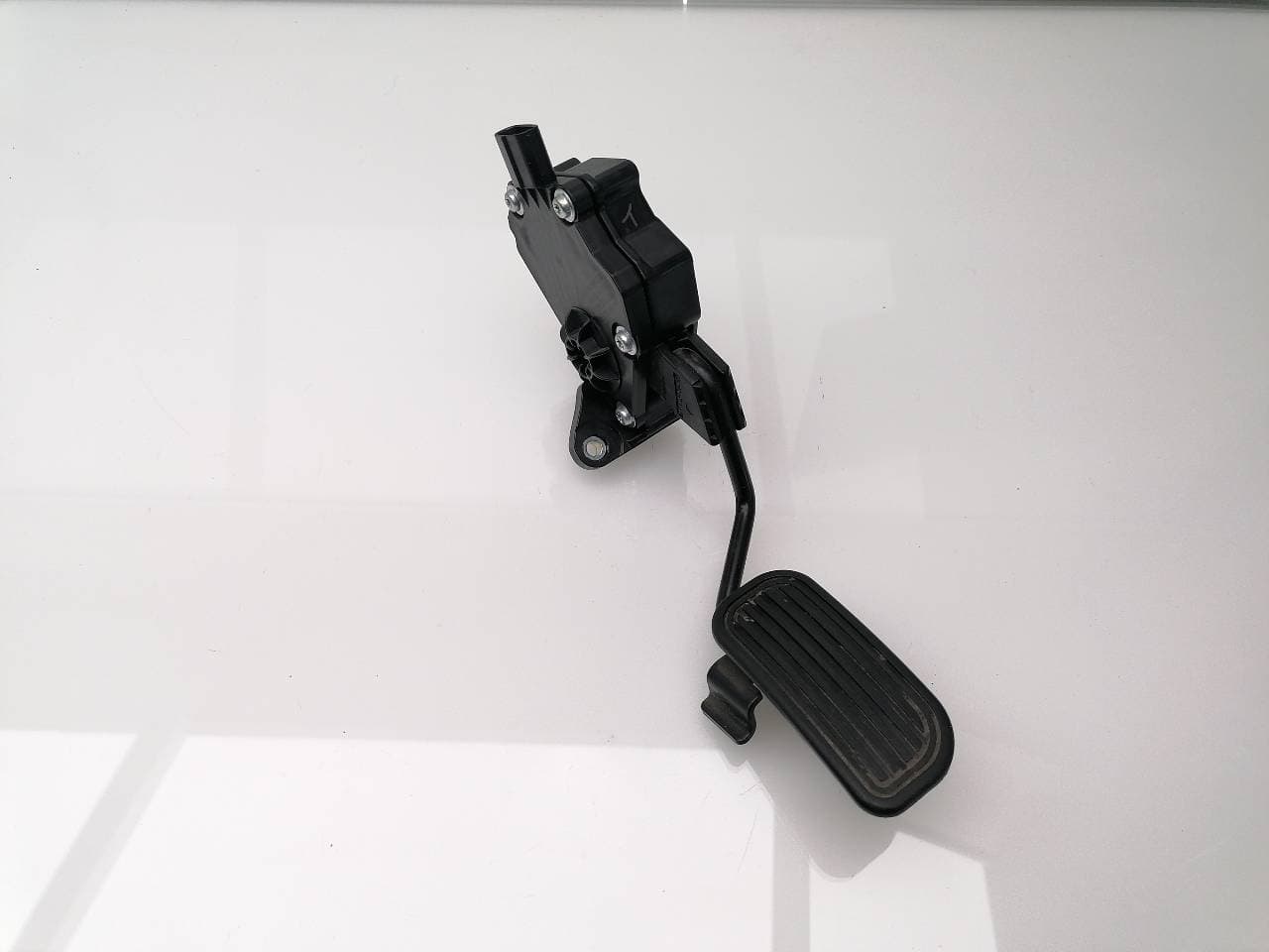 Pedal acelerador LEXUS IS
