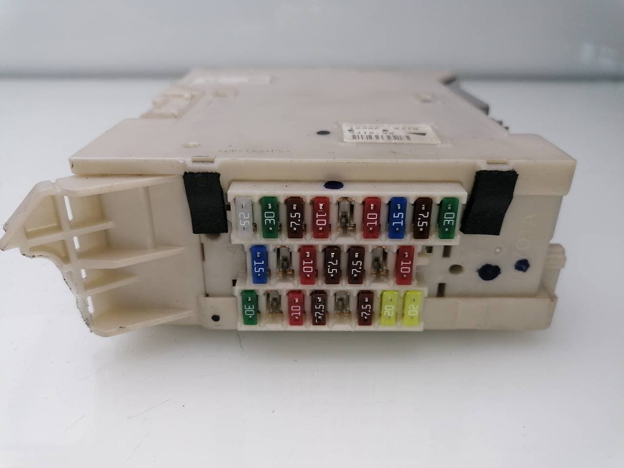 Caja reles / fusibles LEXUS IS 4