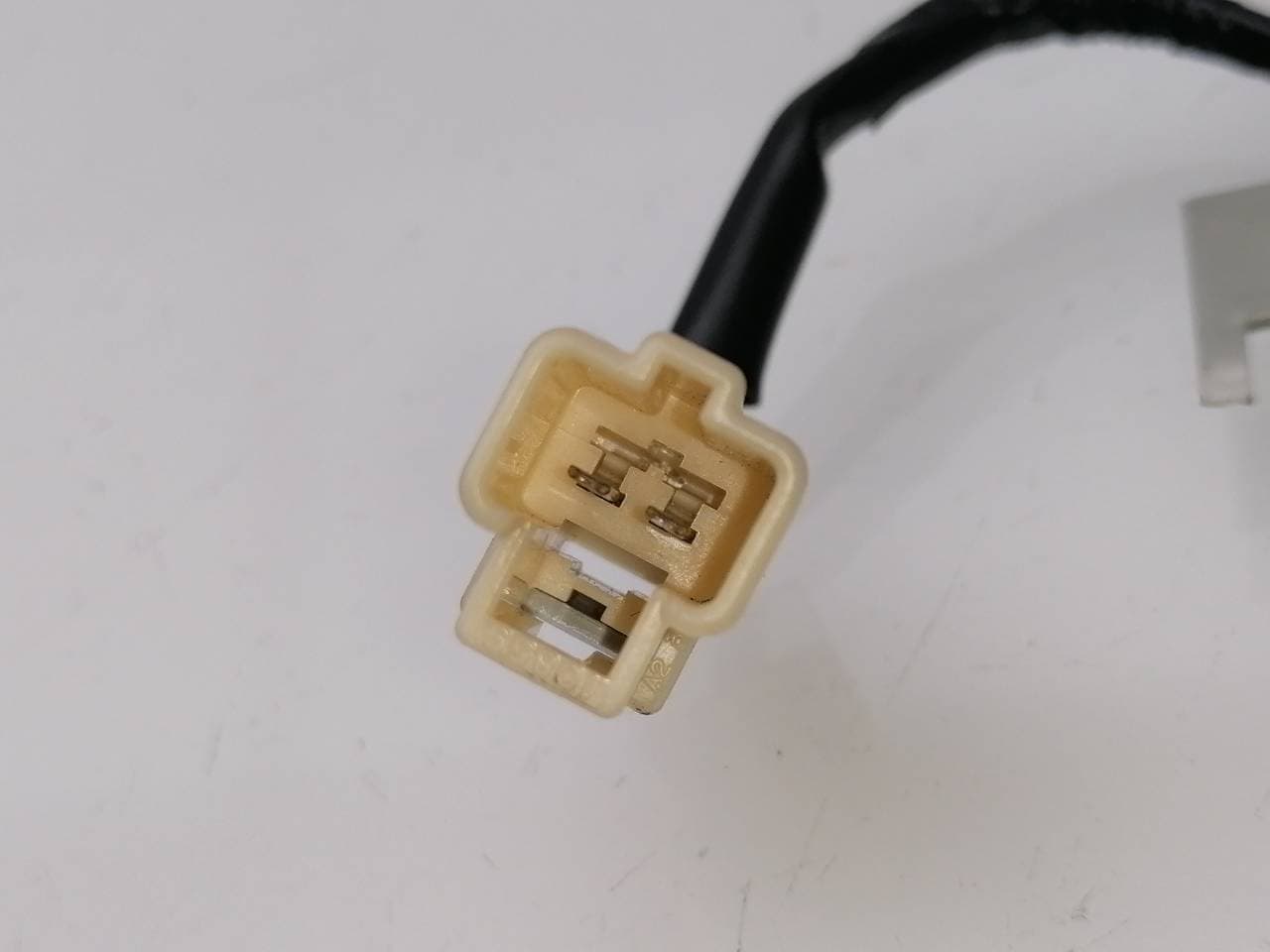 Luz central de freno LEXUS IS 2