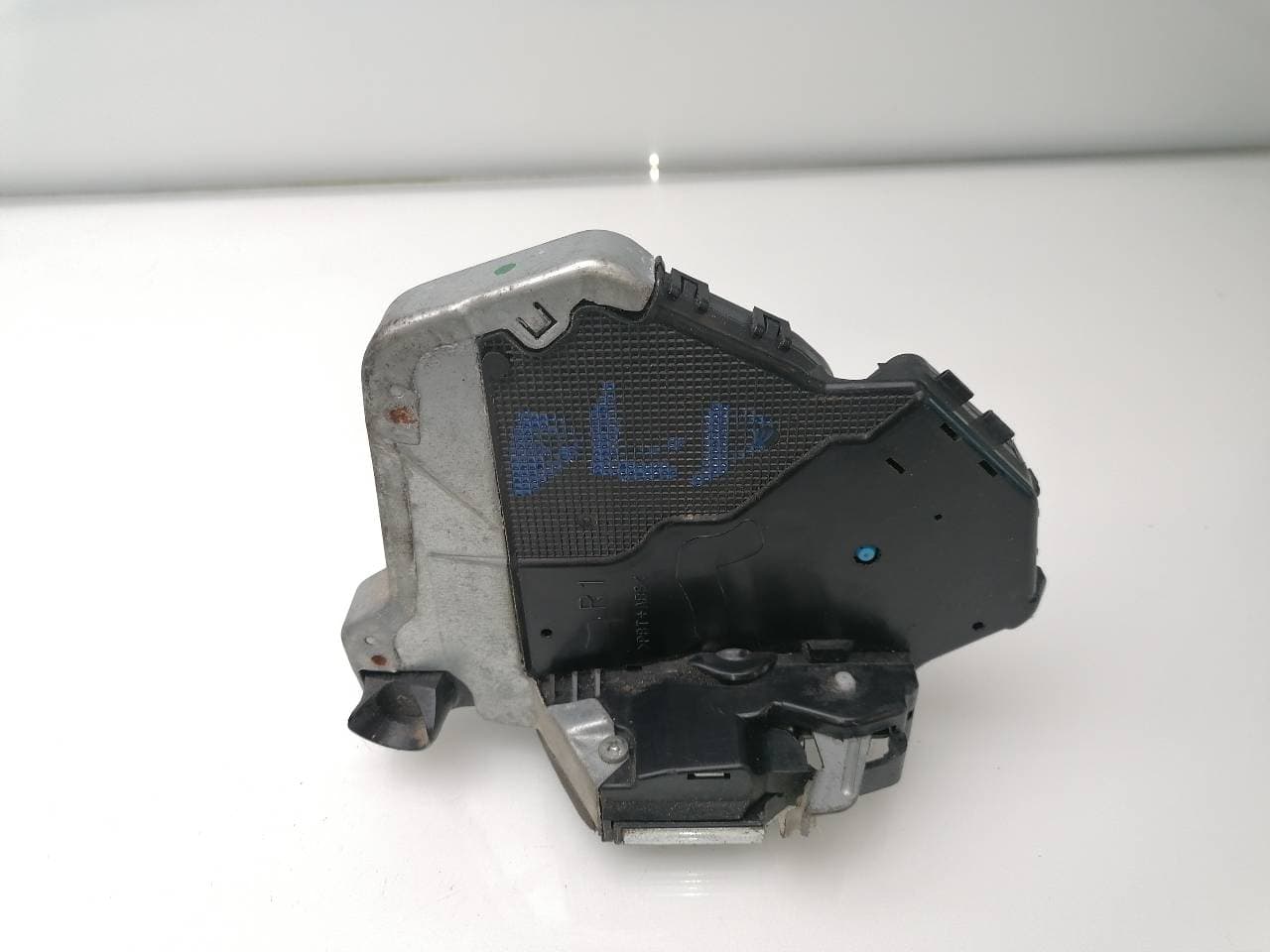 Cerradura puerta delantera derecha LEXUS IS 2