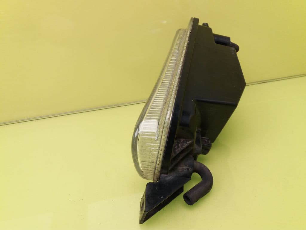 Faro antiniebla derecho FORD ESCORT BERLINA 4