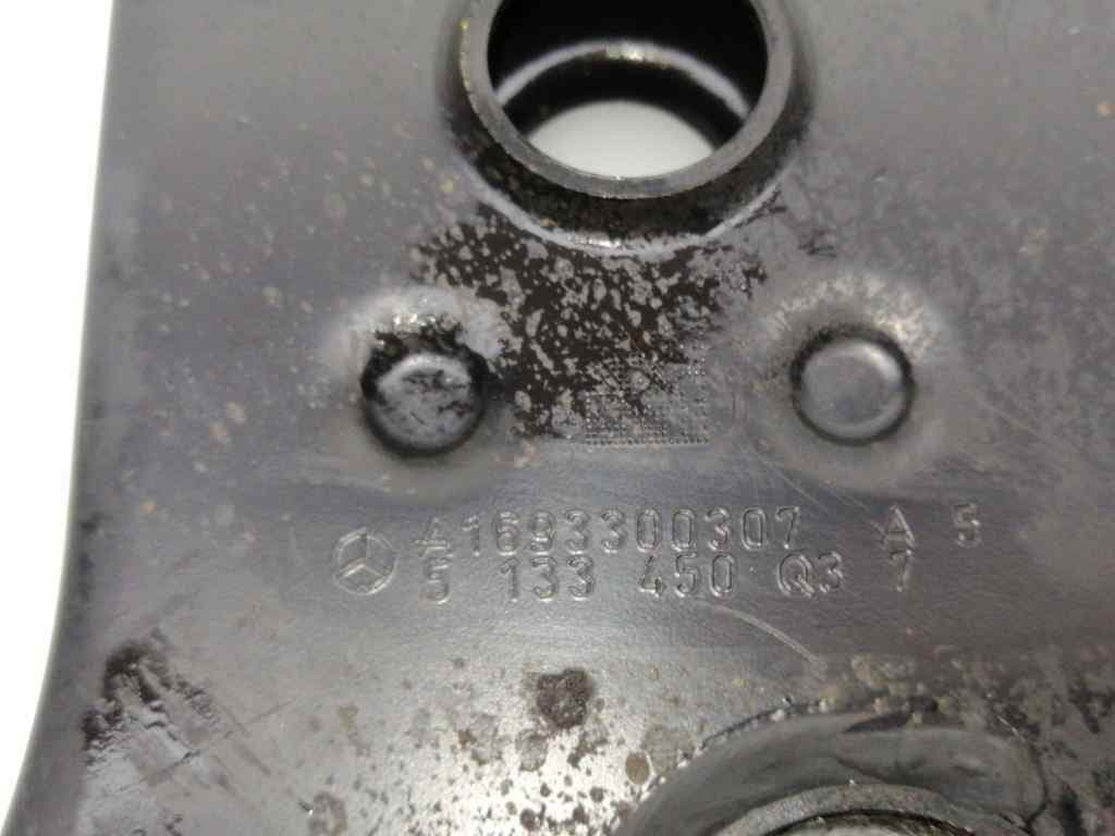Brazo suspension inferior delantero izquierdo MERCEDES-BENZ CLASE A (W176) 3