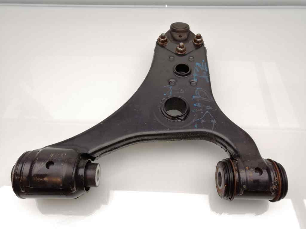 Brazo suspension inferior delantero izquierdo MERCEDES-BENZ CLASE A (W176)