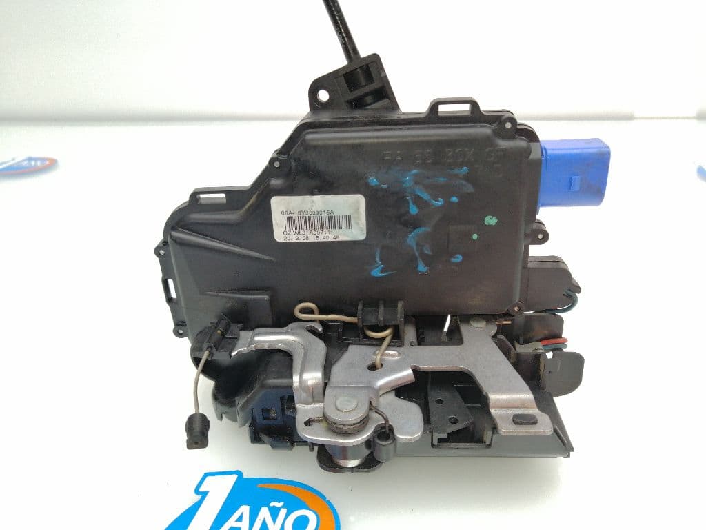 Cerradura puerta trasera derecha SKODA FABIA 4