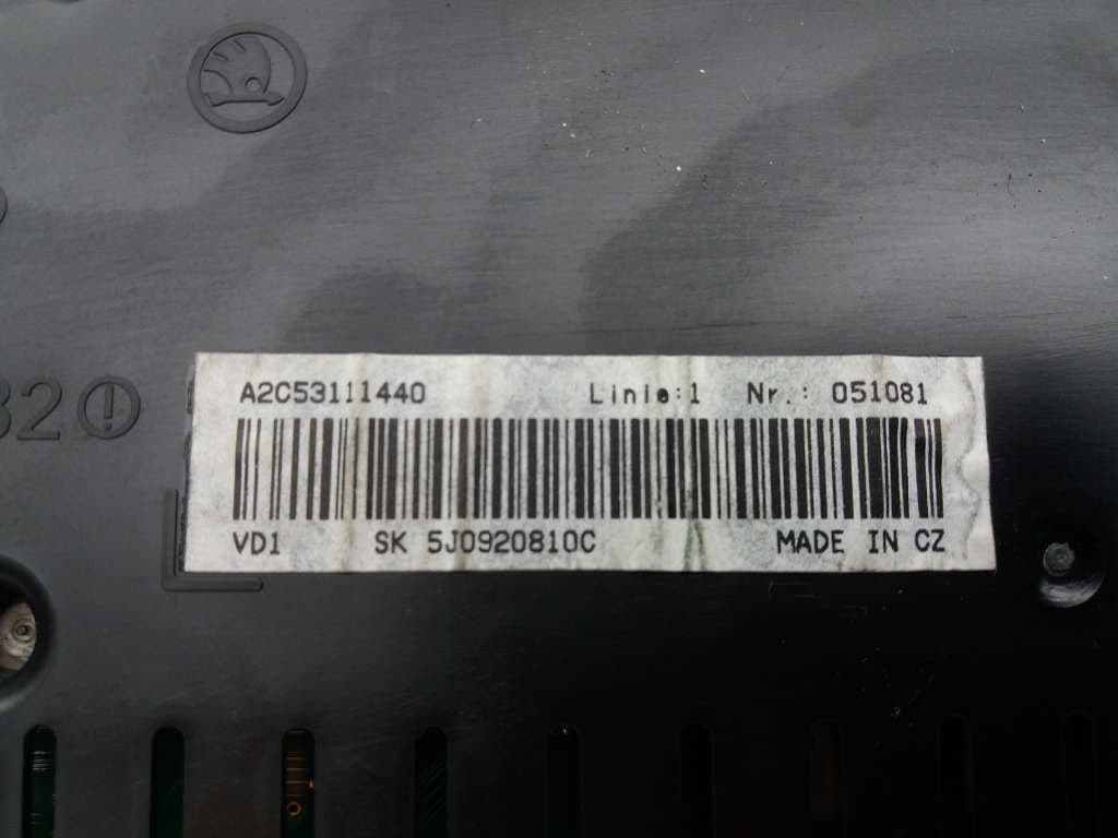 Cuadro instrumentos SKODA FABIA 5