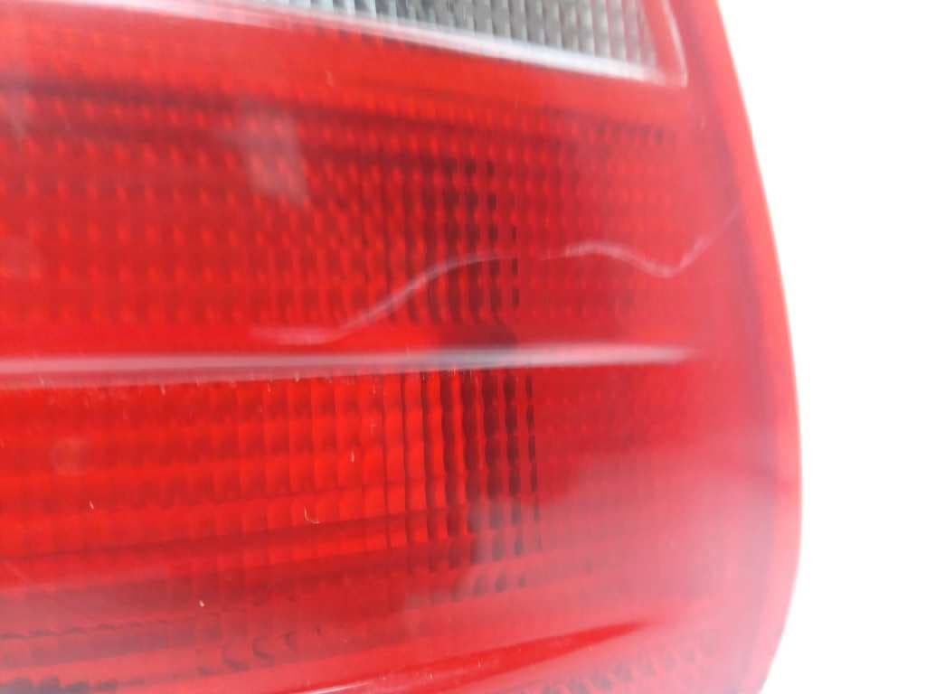 Piloto trasero derecho MERCEDES-BENZ CLASE C (W204) BERLINA 2