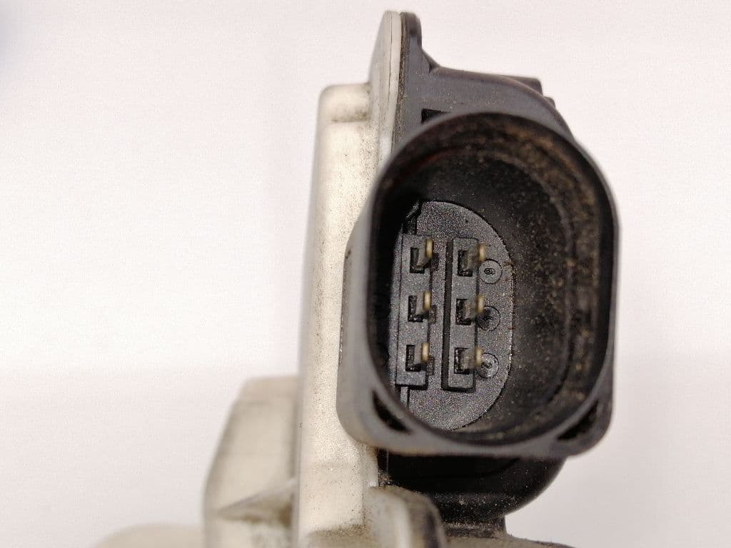 Cerradura puerta trasera derecha SEAT IBIZA (6L1) 4