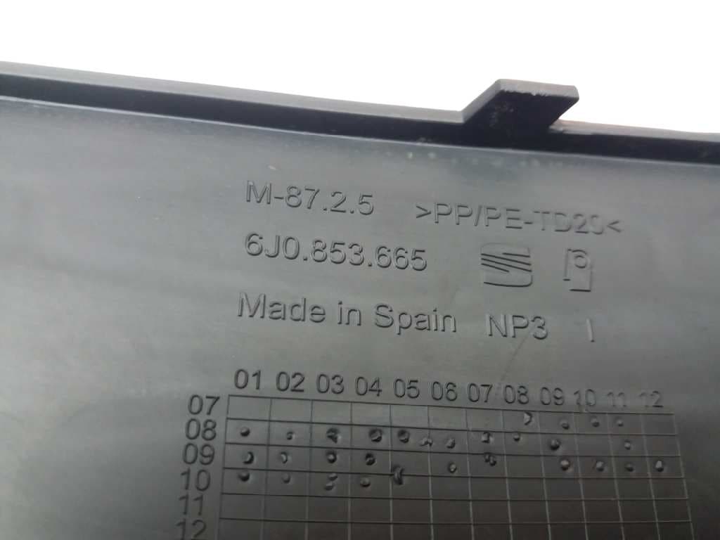 Plastico SEAT IBIZA (6L1) 4