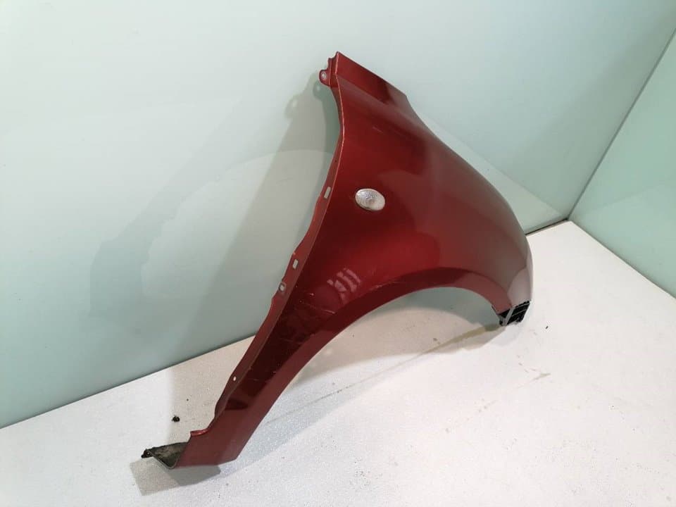 Aleta delantera derecha SUZUKI SWIFT SF BERLINA (EA) 2
