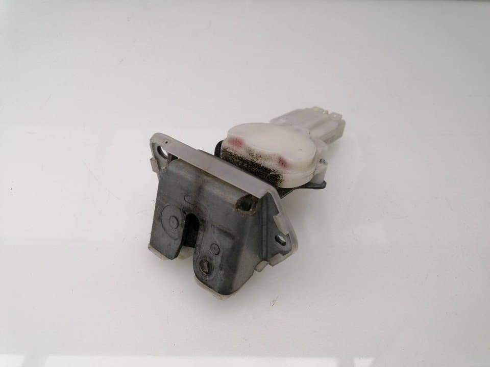 Cerradura maletero / porton SUZUKI SWIFT SF BERLINA (EA)
