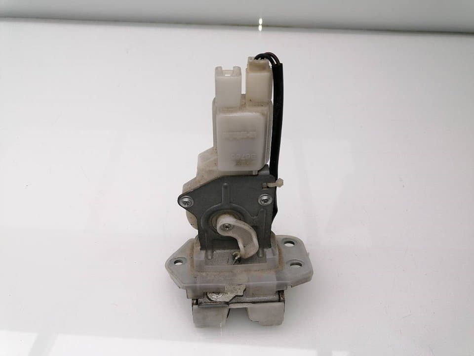 Cerradura maletero / porton SUZUKI SWIFT SF BERLINA (EA) 3