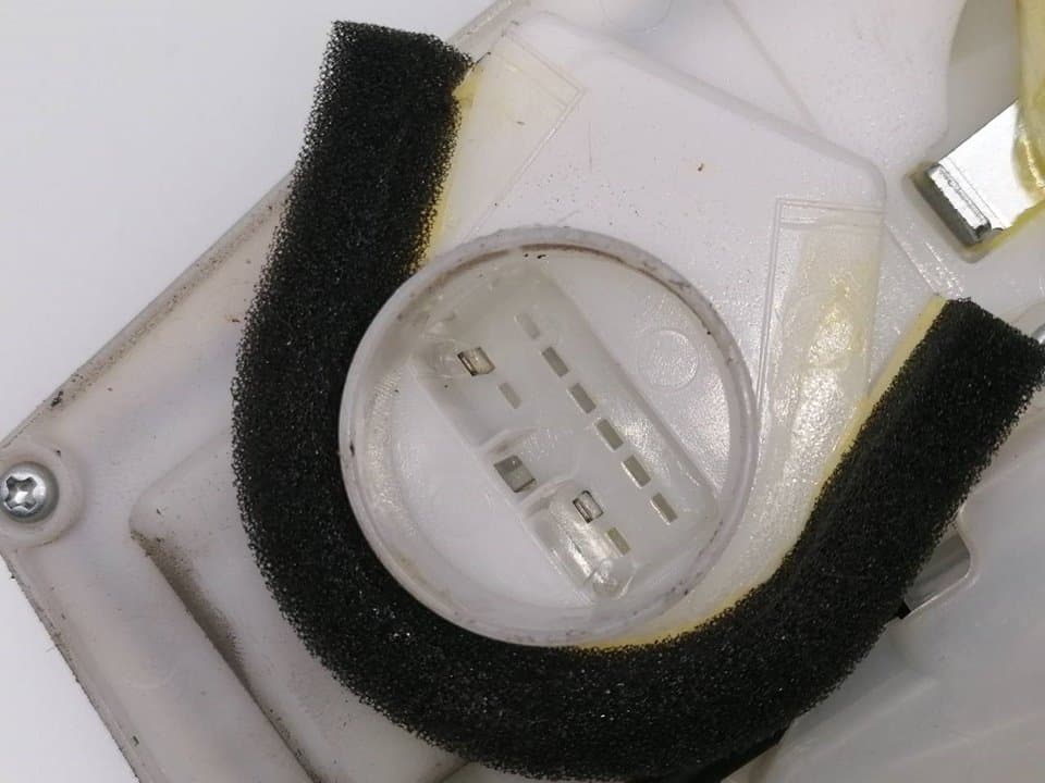 Cerradura puerta trasera izquierda SUZUKI SWIFT SF BERLINA (EA) 2
