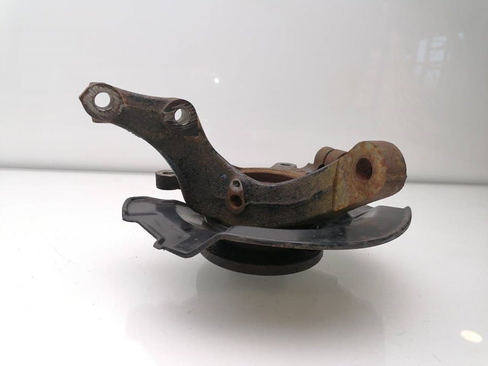 Mangueta delantera izquierda SUZUKI SWIFT SF BERLINA (EA) 3