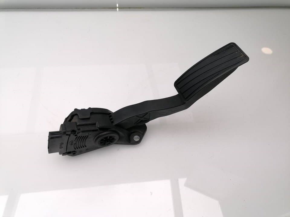 Pedal acelerador SUZUKI SWIFT SF BERLINA (EA)