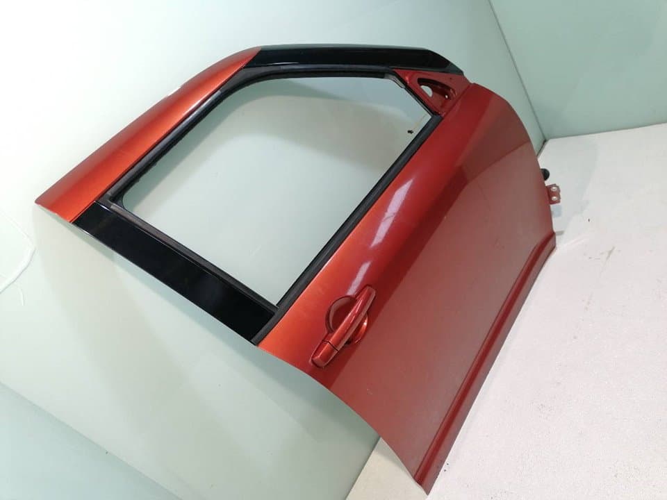 Puerta delantera derecha SUZUKI SWIFT SF BERLINA (EA) 5