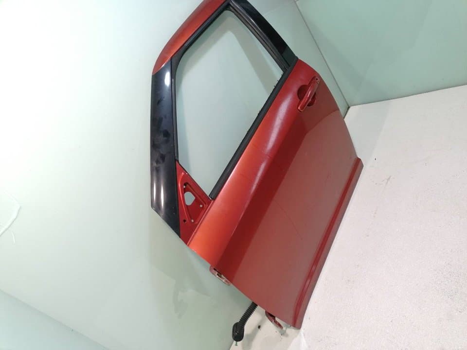 Puerta delantera izquierda SUZUKI SWIFT SF BERLINA (EA) 2