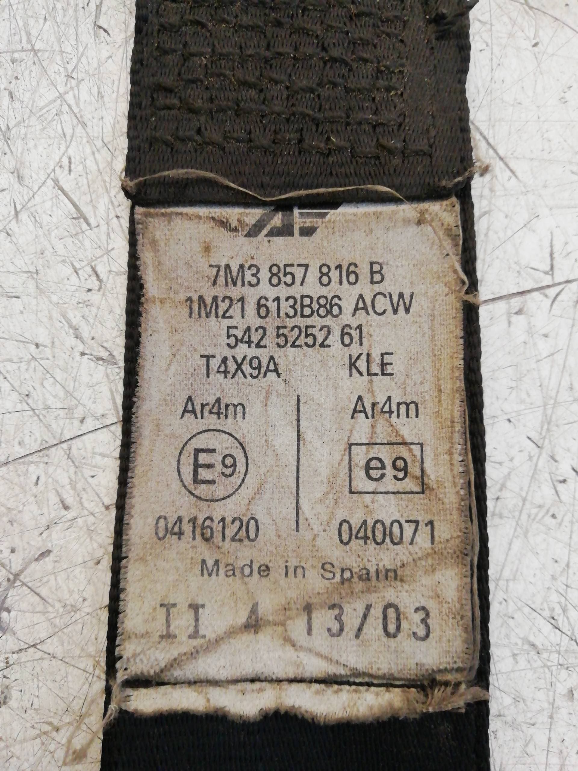 Cinturon seguridad trasero derecho VOLKSWAGEN SHARAN (7M8) 2
