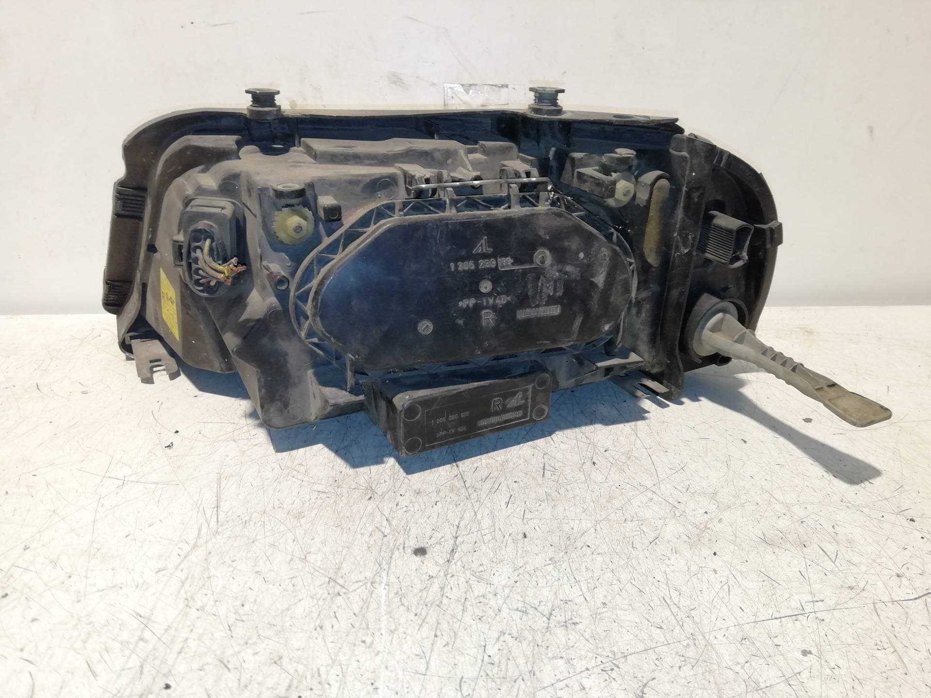 Faro derecho VOLKSWAGEN SHARAN (7M8) 3