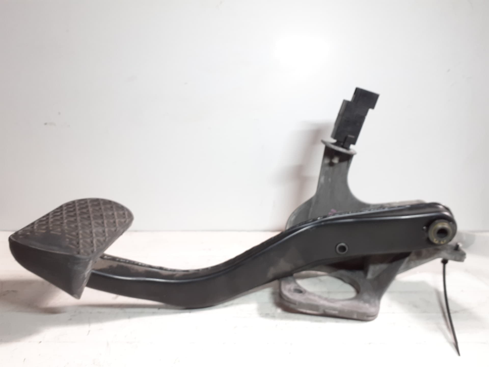 Pedal freno MERCEDES-BENZ CLASE E (W211) BERLINA 4