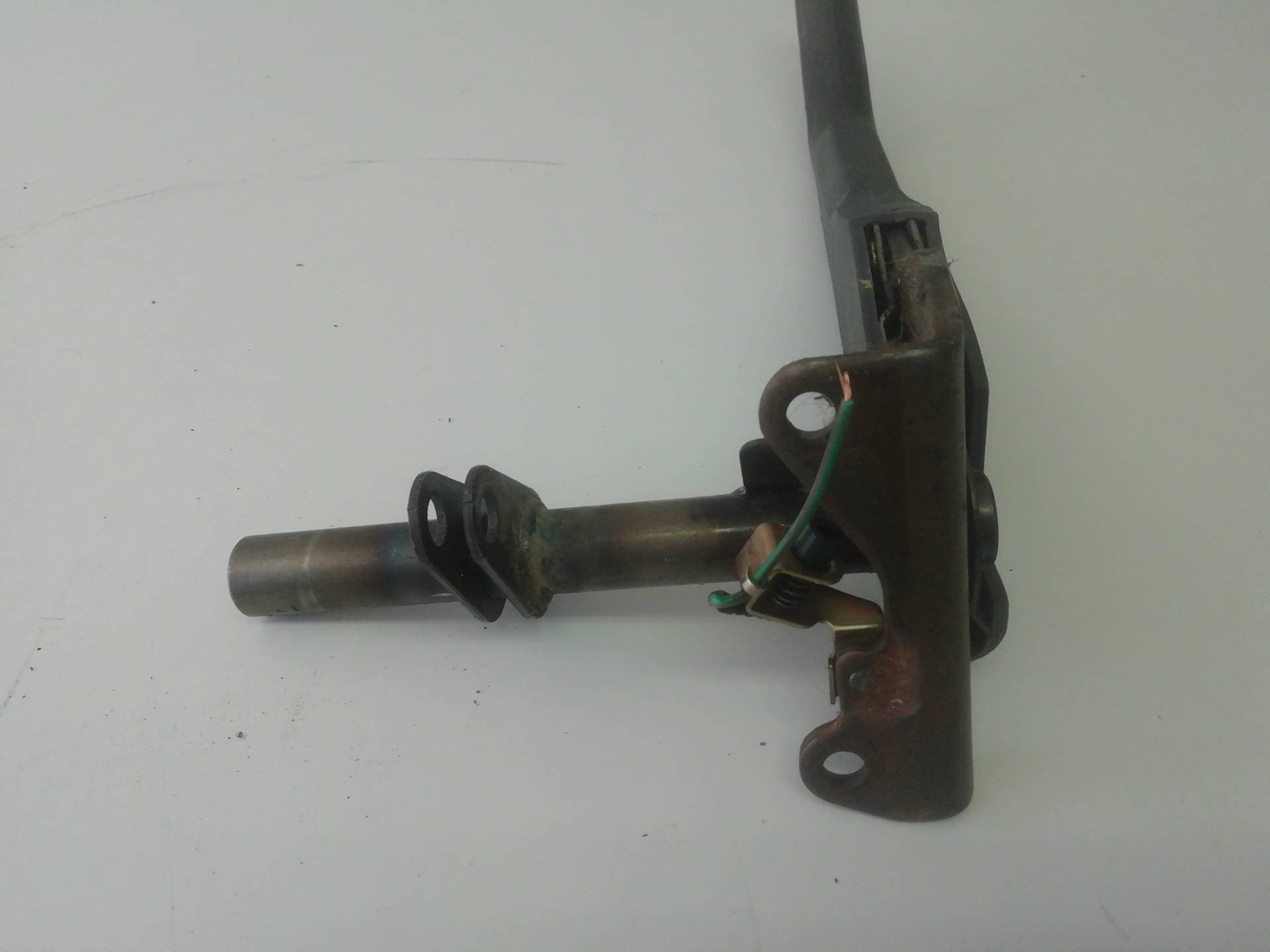 Palanca freno de mano MITSUBISHI MONTERO (V20/V40) 2