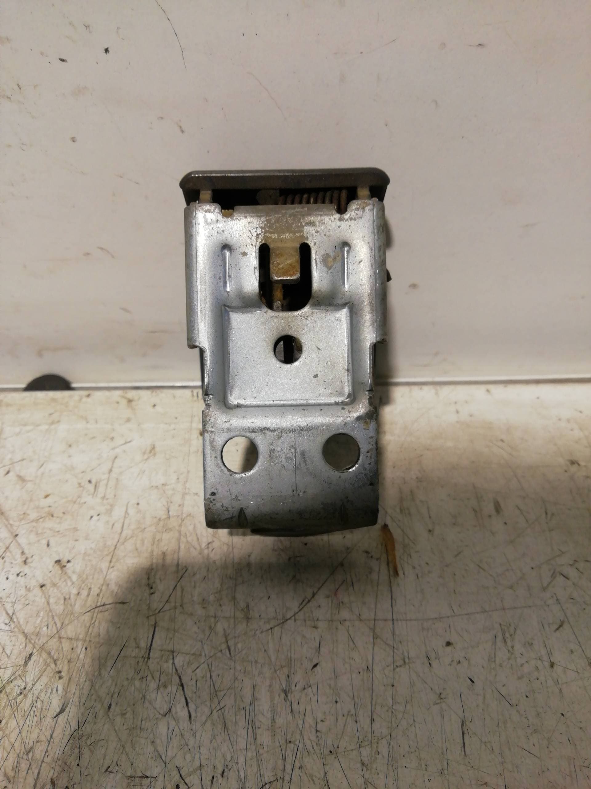 Cerradura capot MITSUBISHI MONTERO (V20/V40) 3