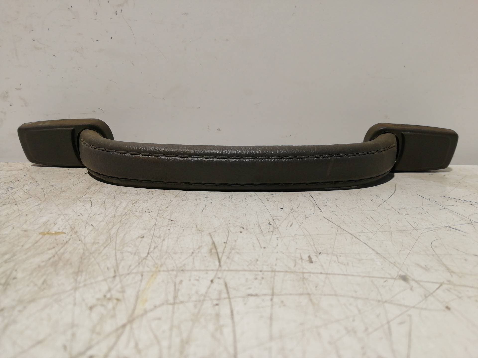Maneta interior delantera derecha MITSUBISHI MONTERO (V20/V40)