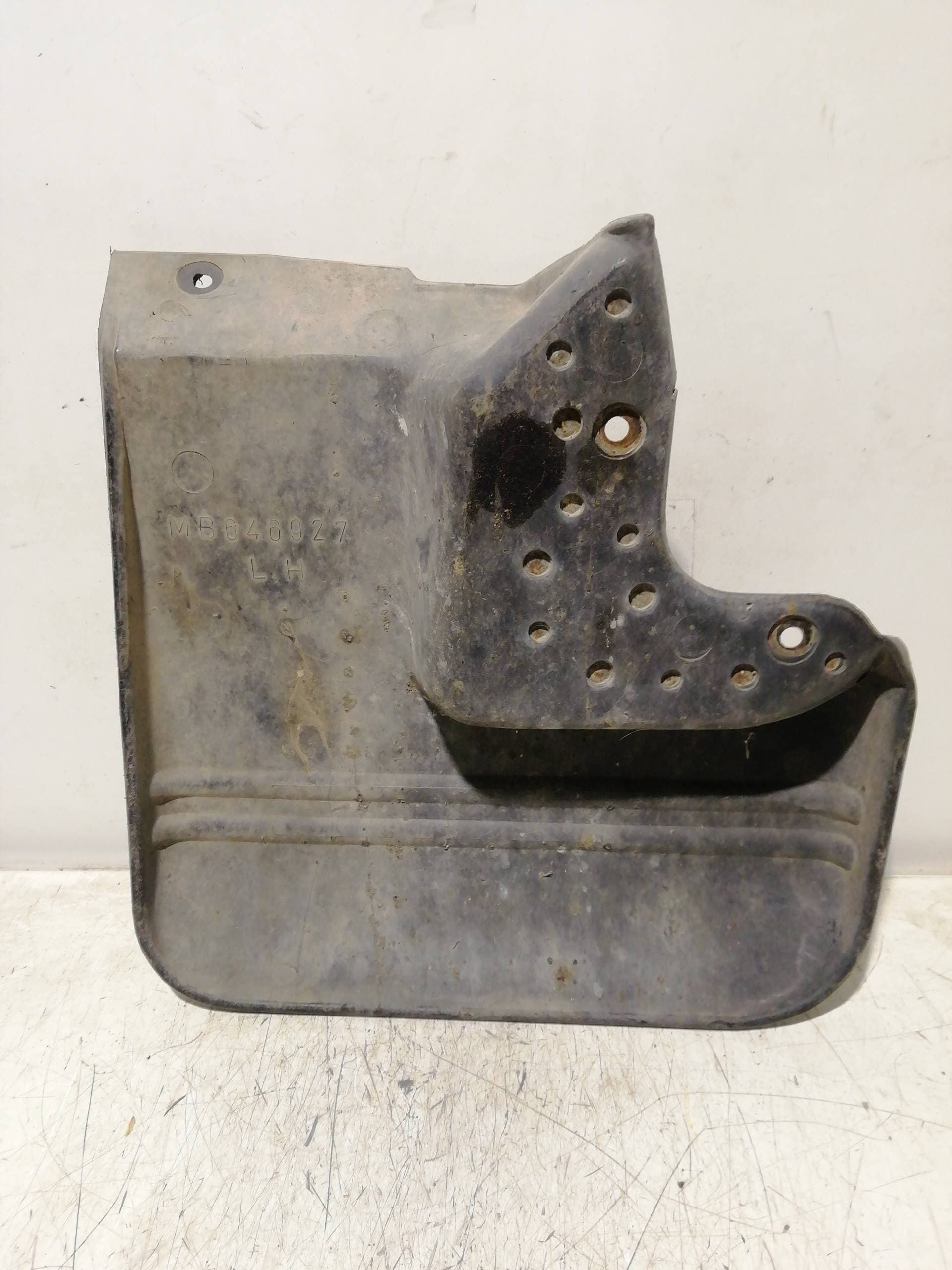 Paso rueda MITSUBISHI MONTERO (V20/V40) 3