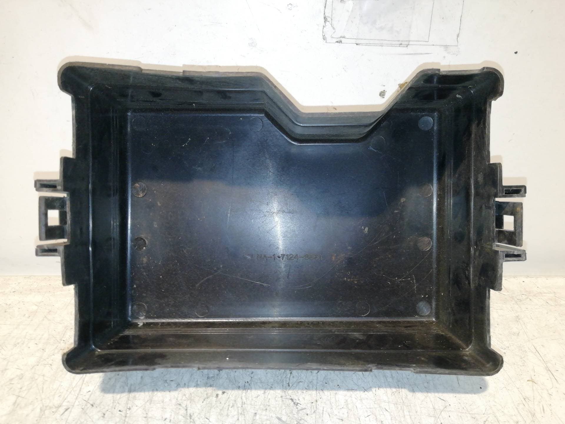 Plastico MITSUBISHI MONTERO (V20/V40) 2