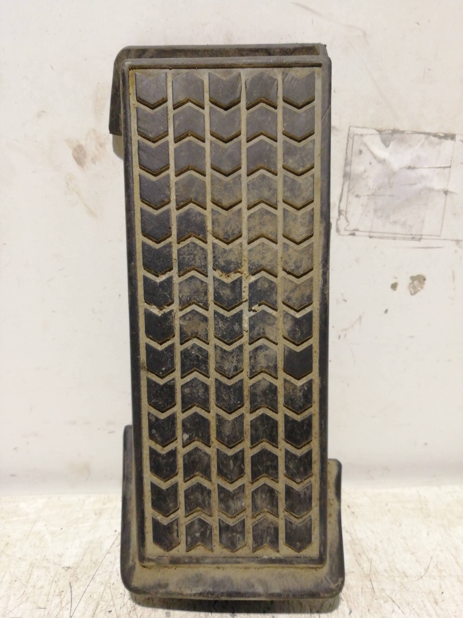 Plastico MITSUBISHI MONTERO (V20/V40)