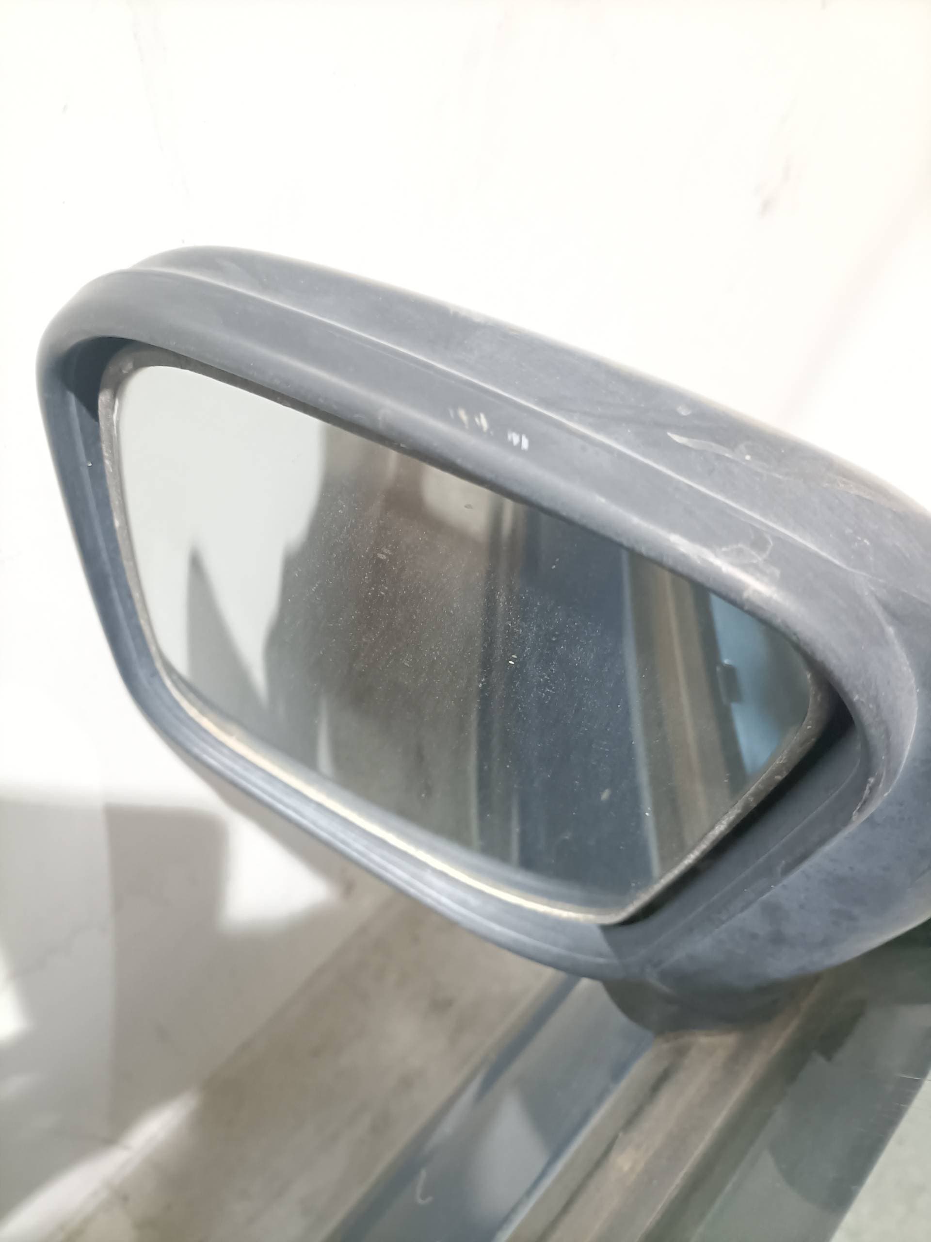 Retrovisor izquierdo MITSUBISHI MONTERO (V20/V40)