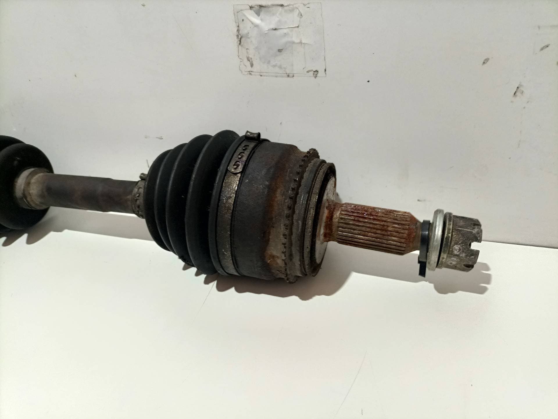 Transmision delantera izquierda MITSUBISHI MONTERO (V20/V40) 2