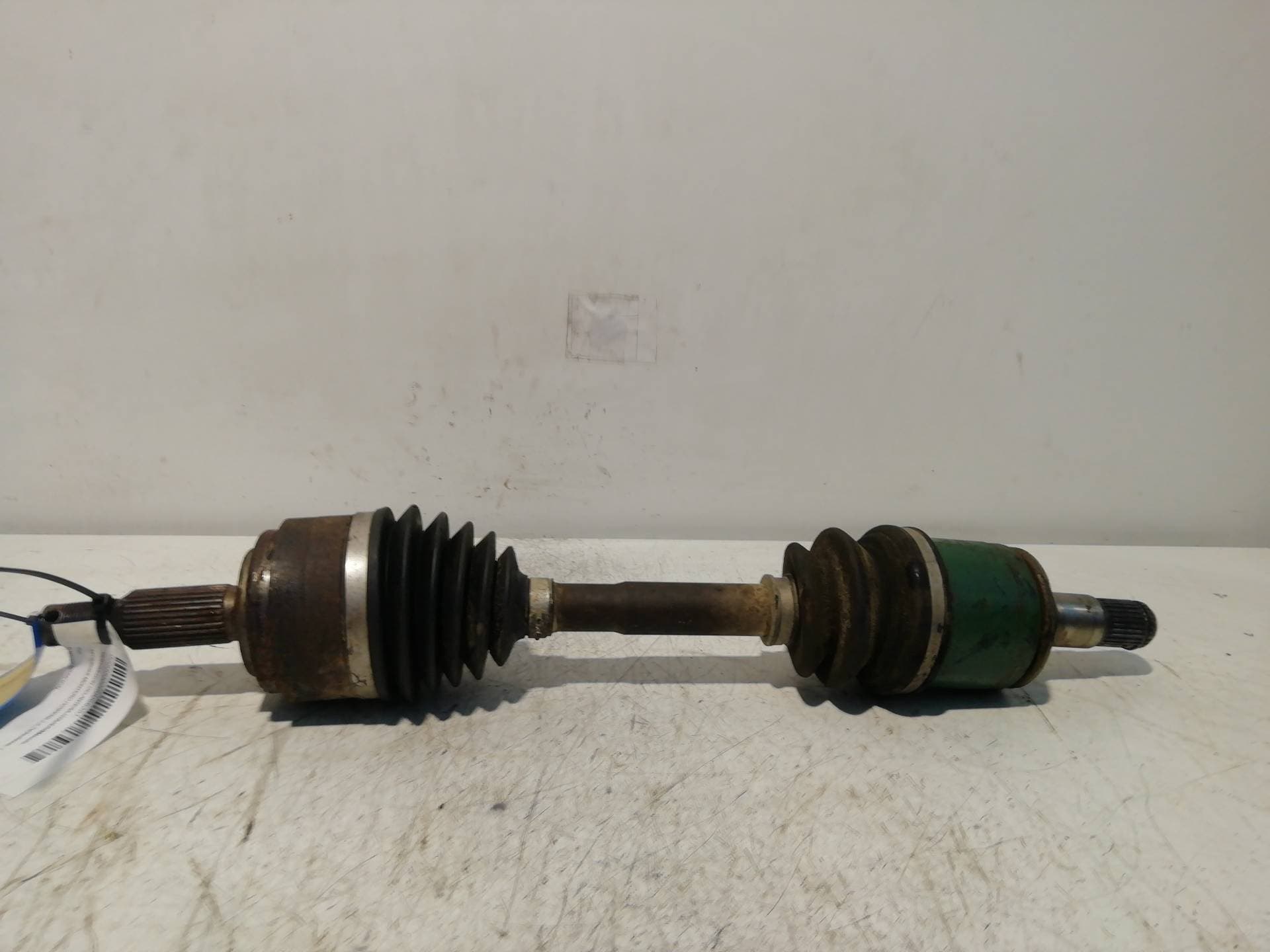 Transmision delantera izquierda MITSUBISHI MONTERO (V20/V40)