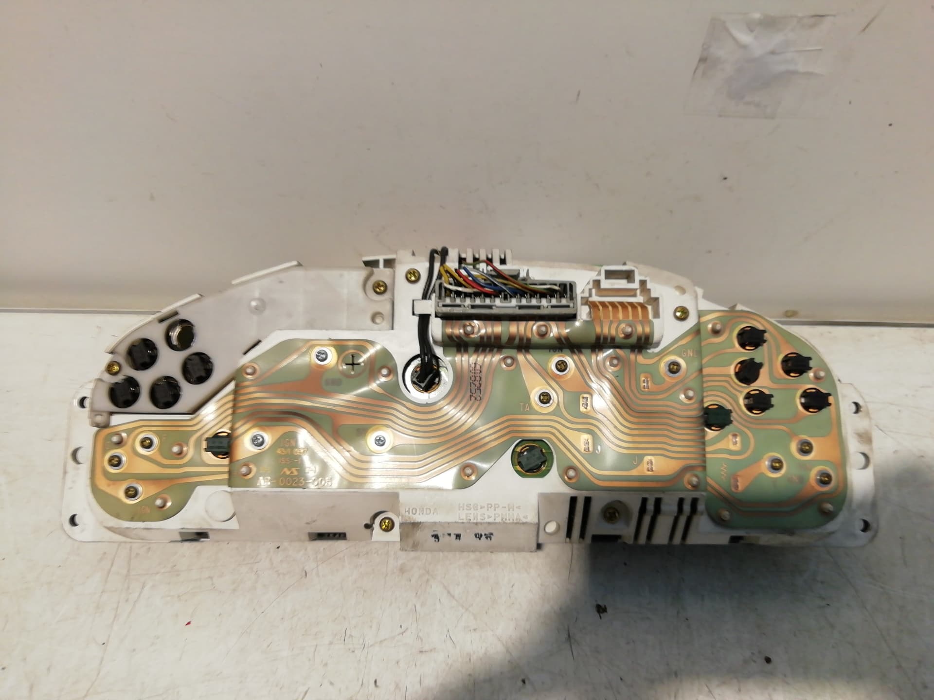 Cuadro instrumentos MG SERIE 200 (RF) 2