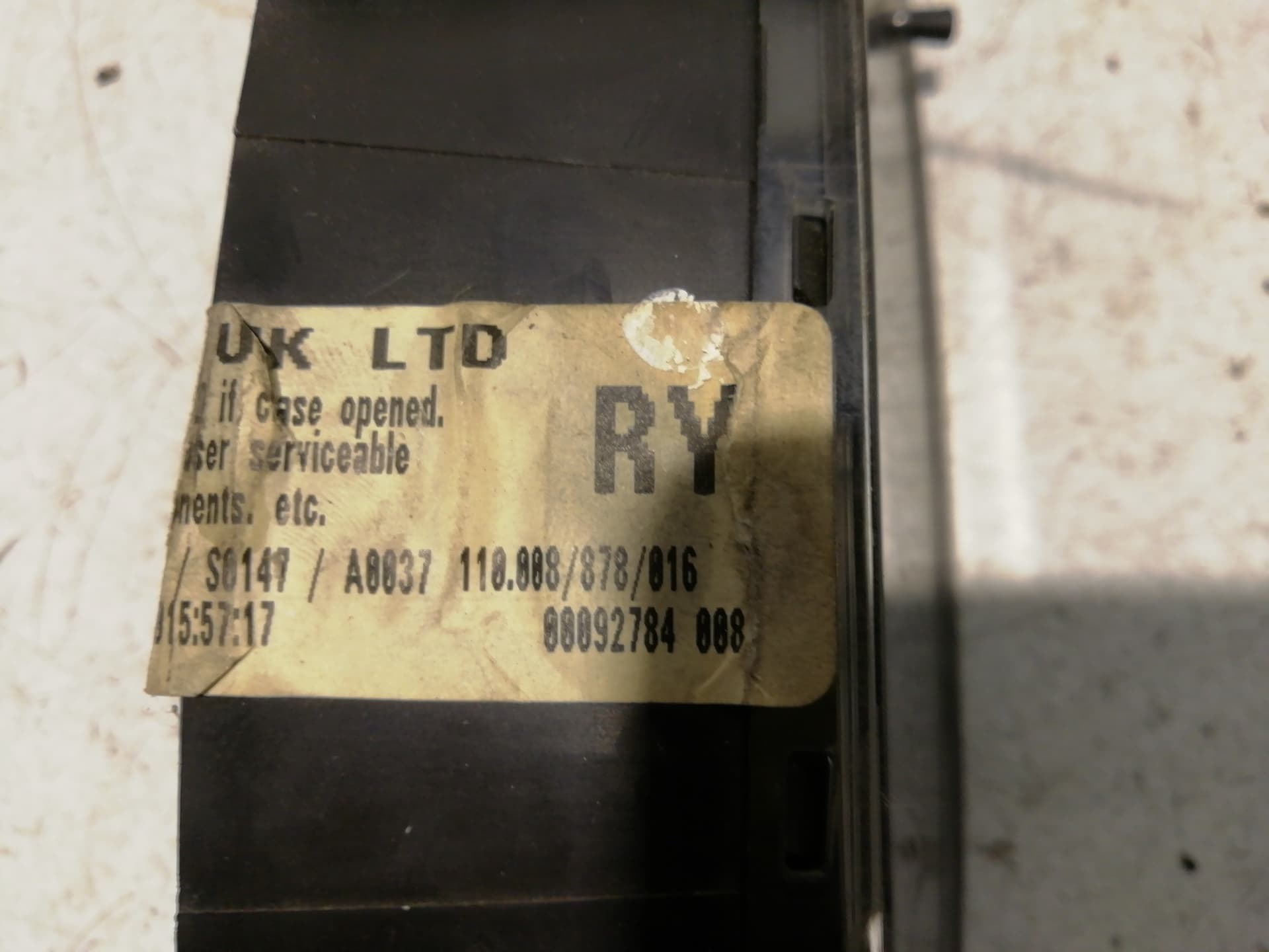 Cuadro instrumentos MG SERIE 200 (RF) 4