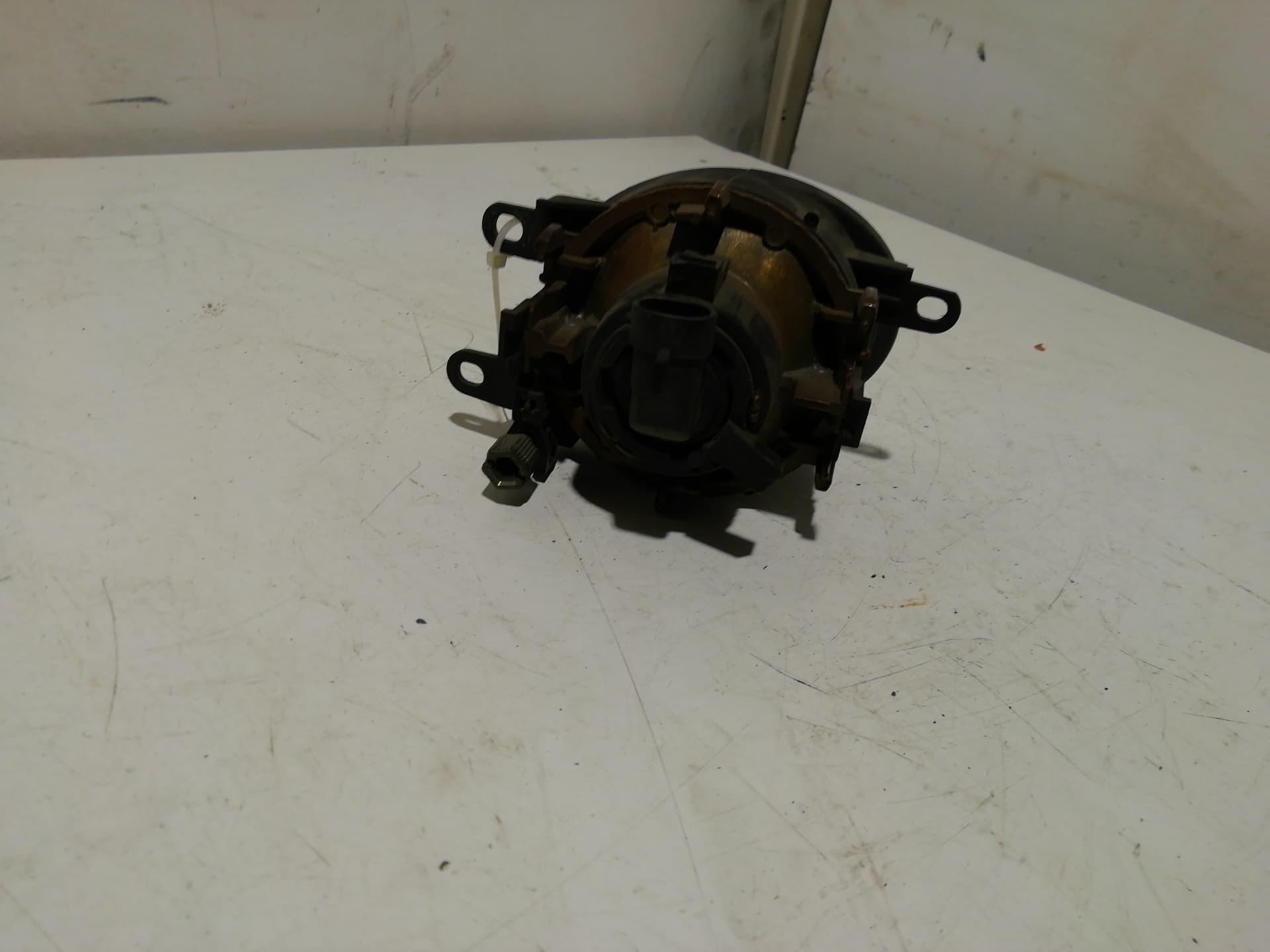 Faro antiniebla derecho MG SERIE 200 (RF) 2