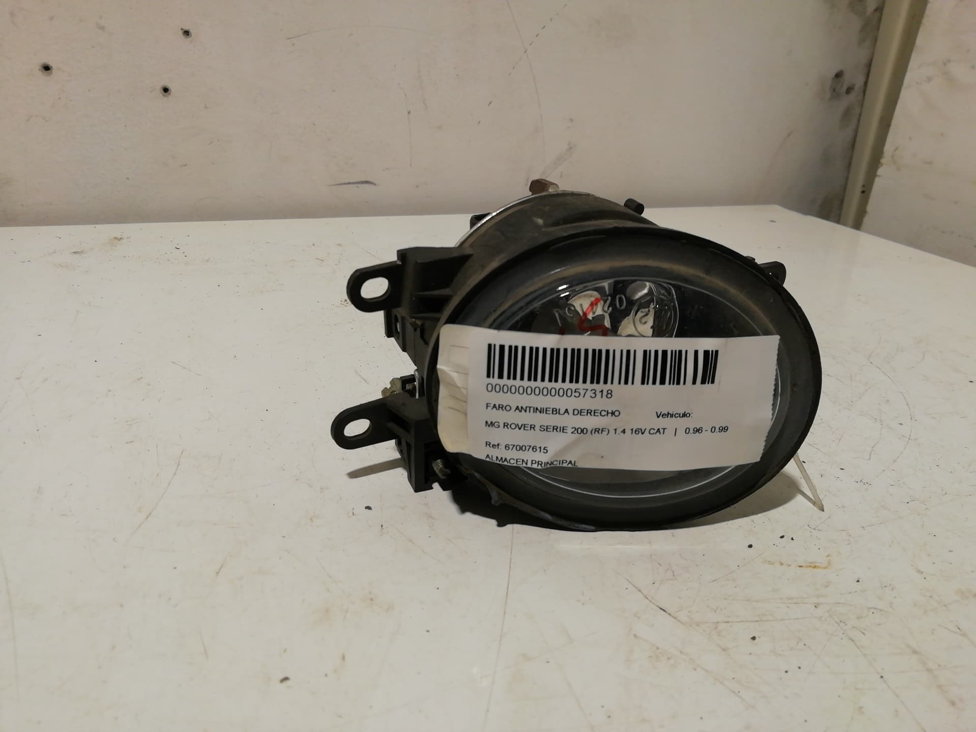 Faro antiniebla derecho MG SERIE 200 (RF)
