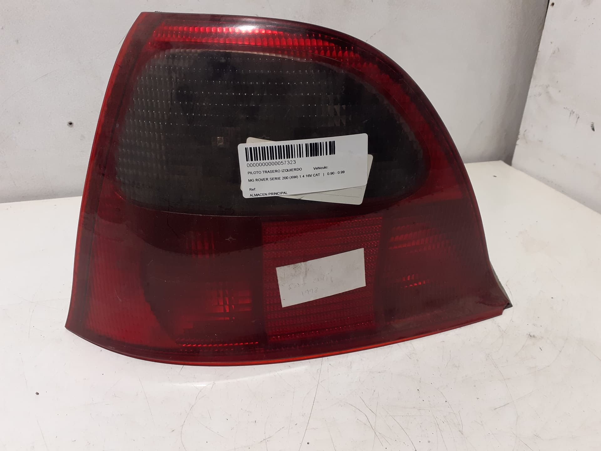 Piloto trasero izquierdo MG SERIE 200 (RF)