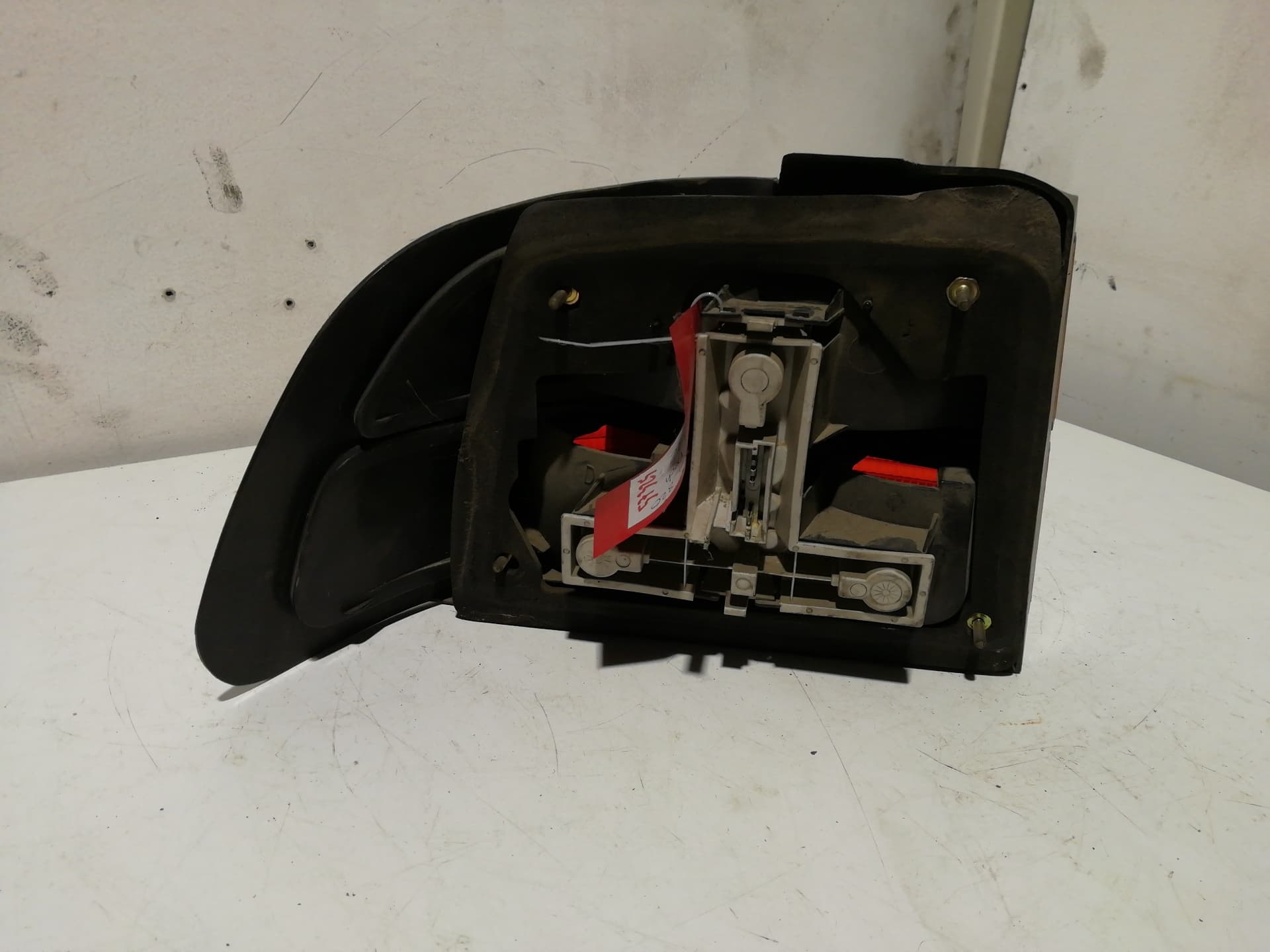 Piloto trasero derecho MG SERIE 200 (RF) 2