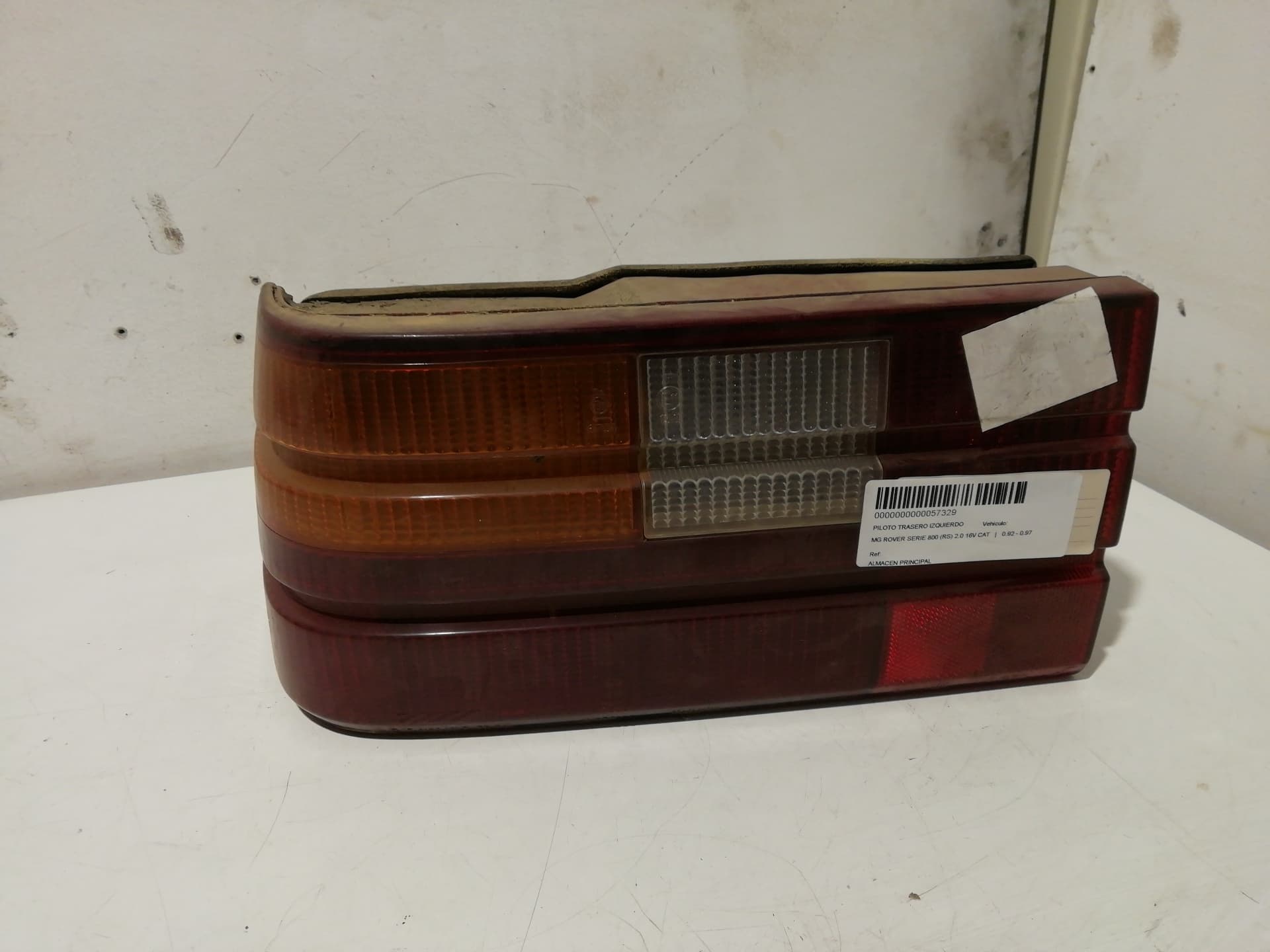 Piloto trasero izquierdo MG SERIE 200 (RF)