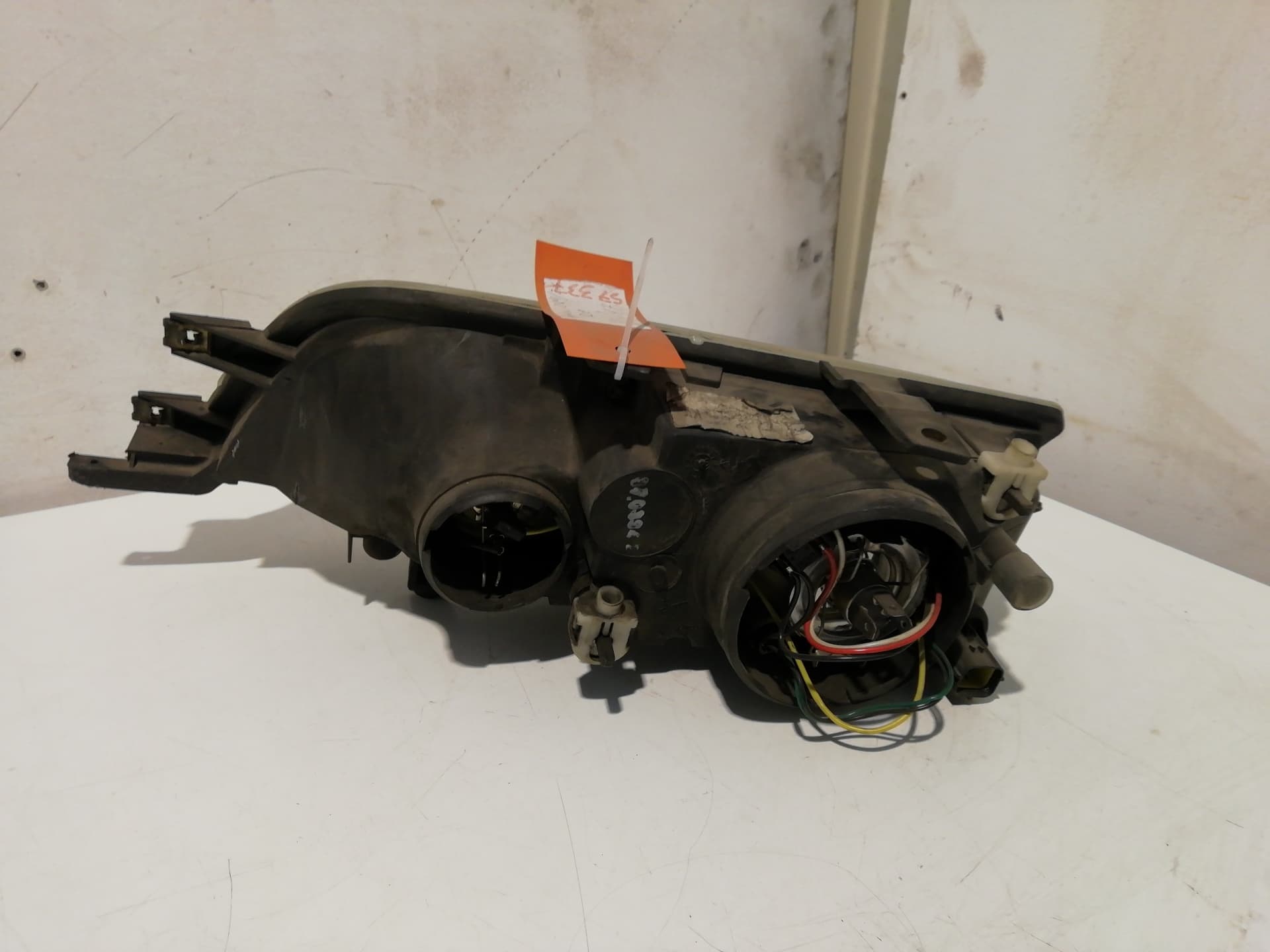 Faro derecho MG SERIE 200 (RF) 2