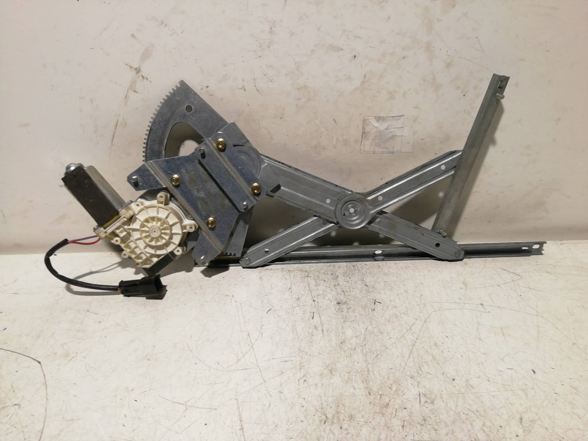 Elevalunas delantero izquierdo MG SERIE 200 (RF)