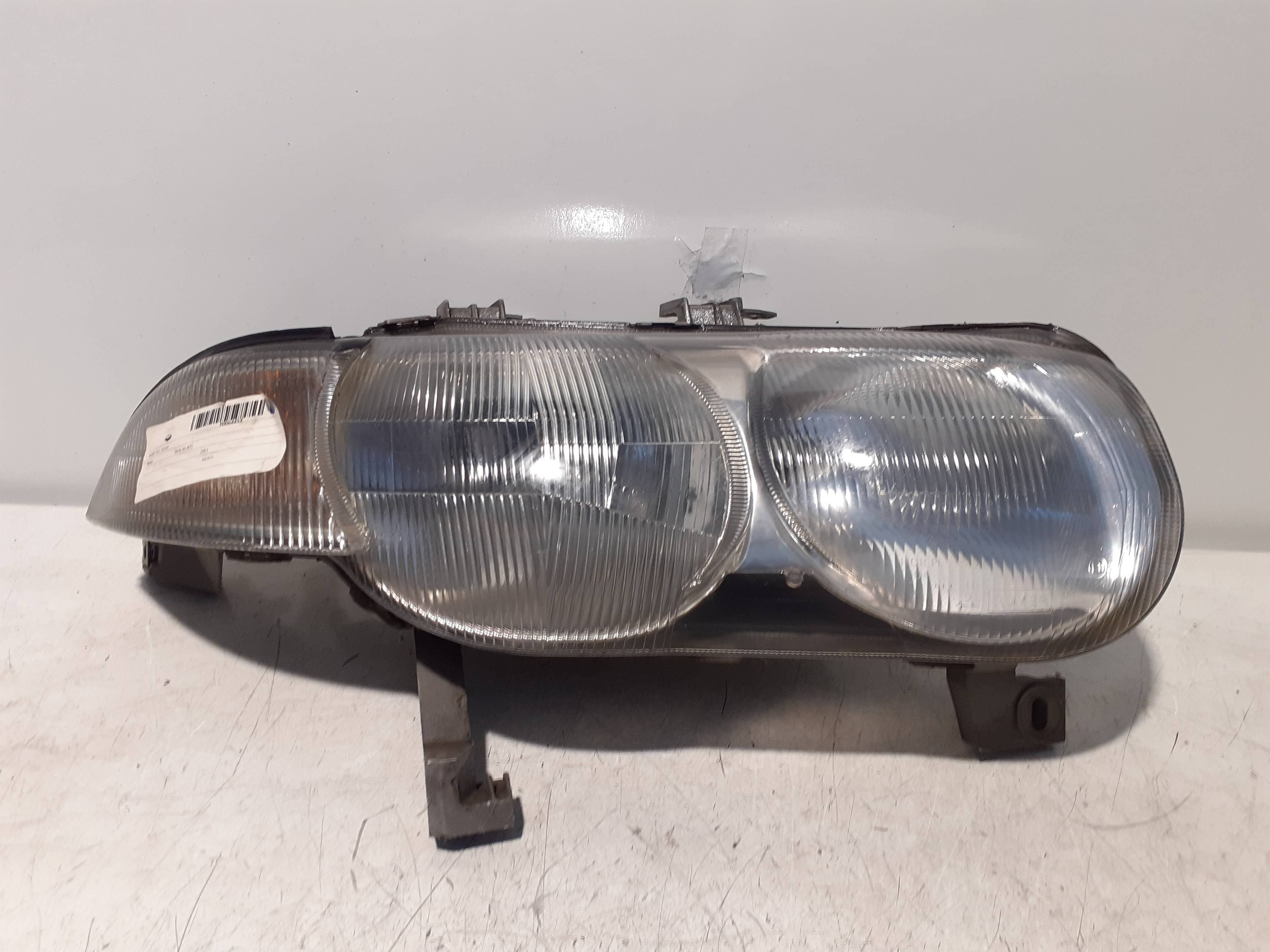 Faro derecho MG SERIE 200 (RF)