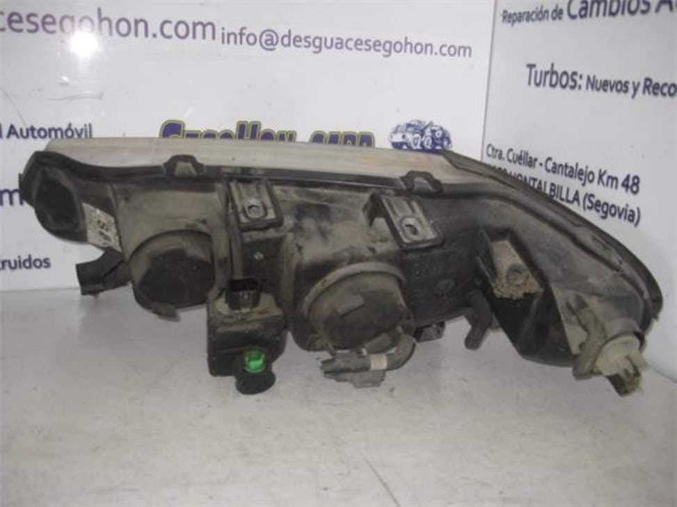 Faro derecho MG SERIE 200 (RF) 2