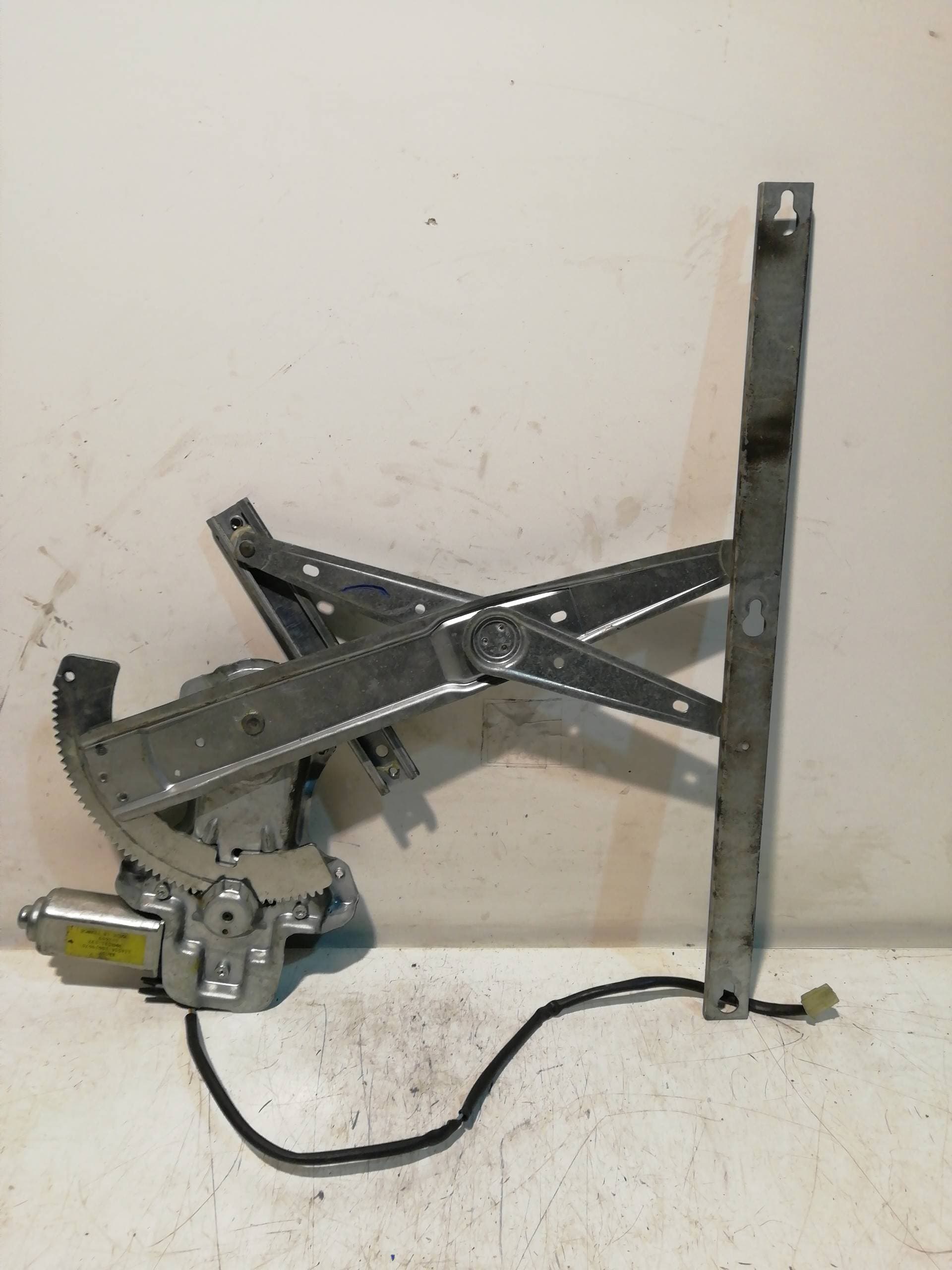Elevalunas delantero derecho MG SERIE 200 (RF)