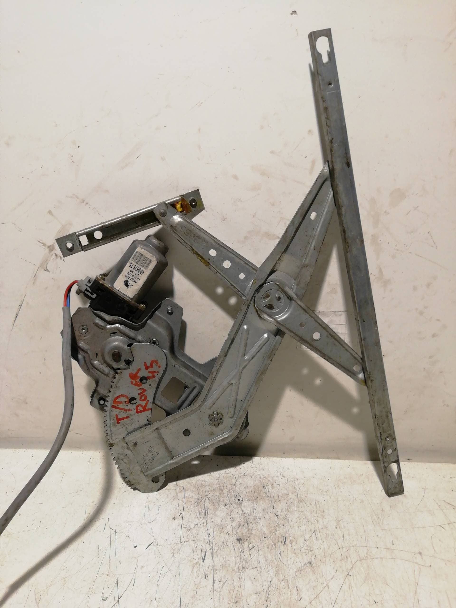 Elevalunas trasero derecho MG SERIE 200 (RF)