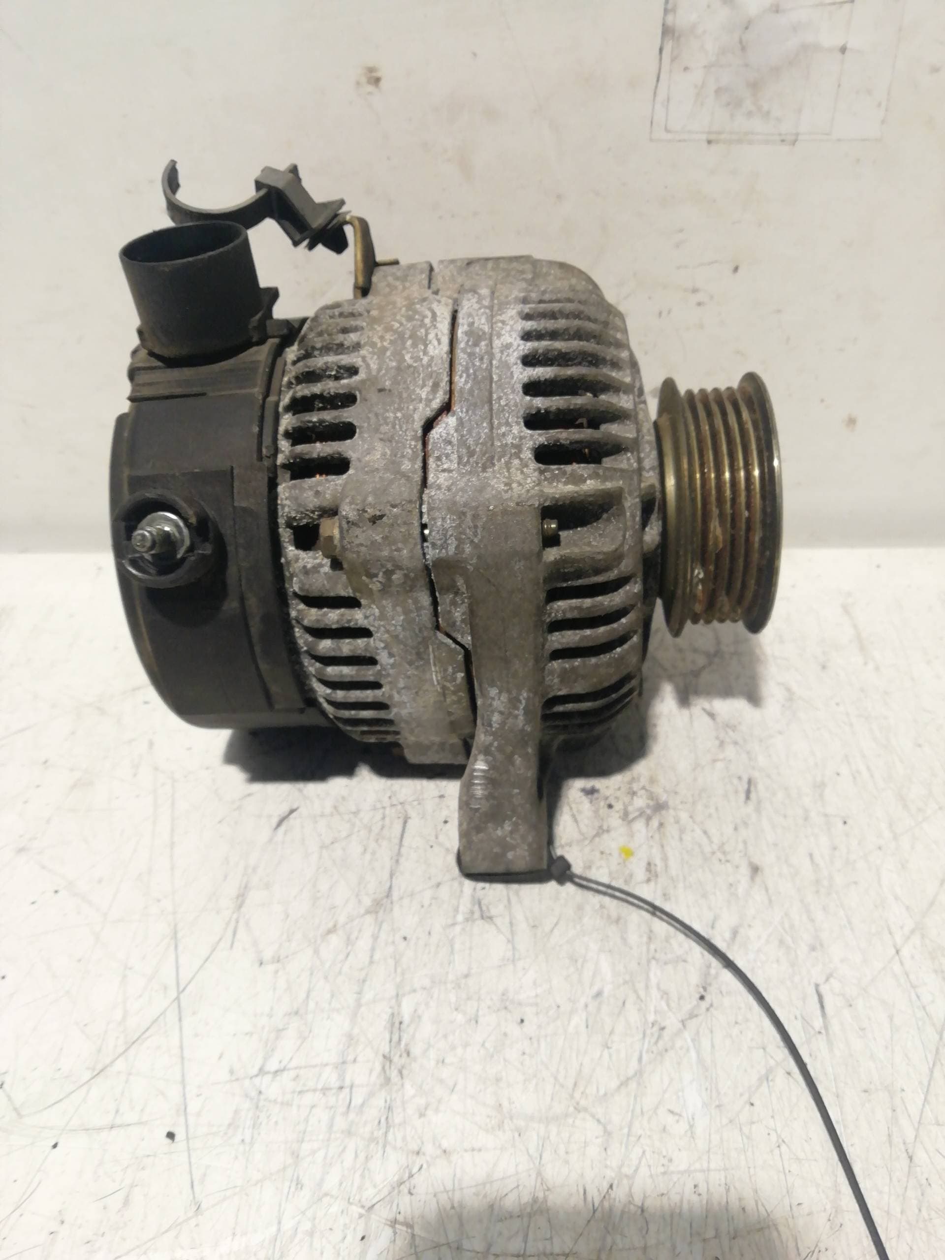 Alternador MG SERIE 200 (RF)