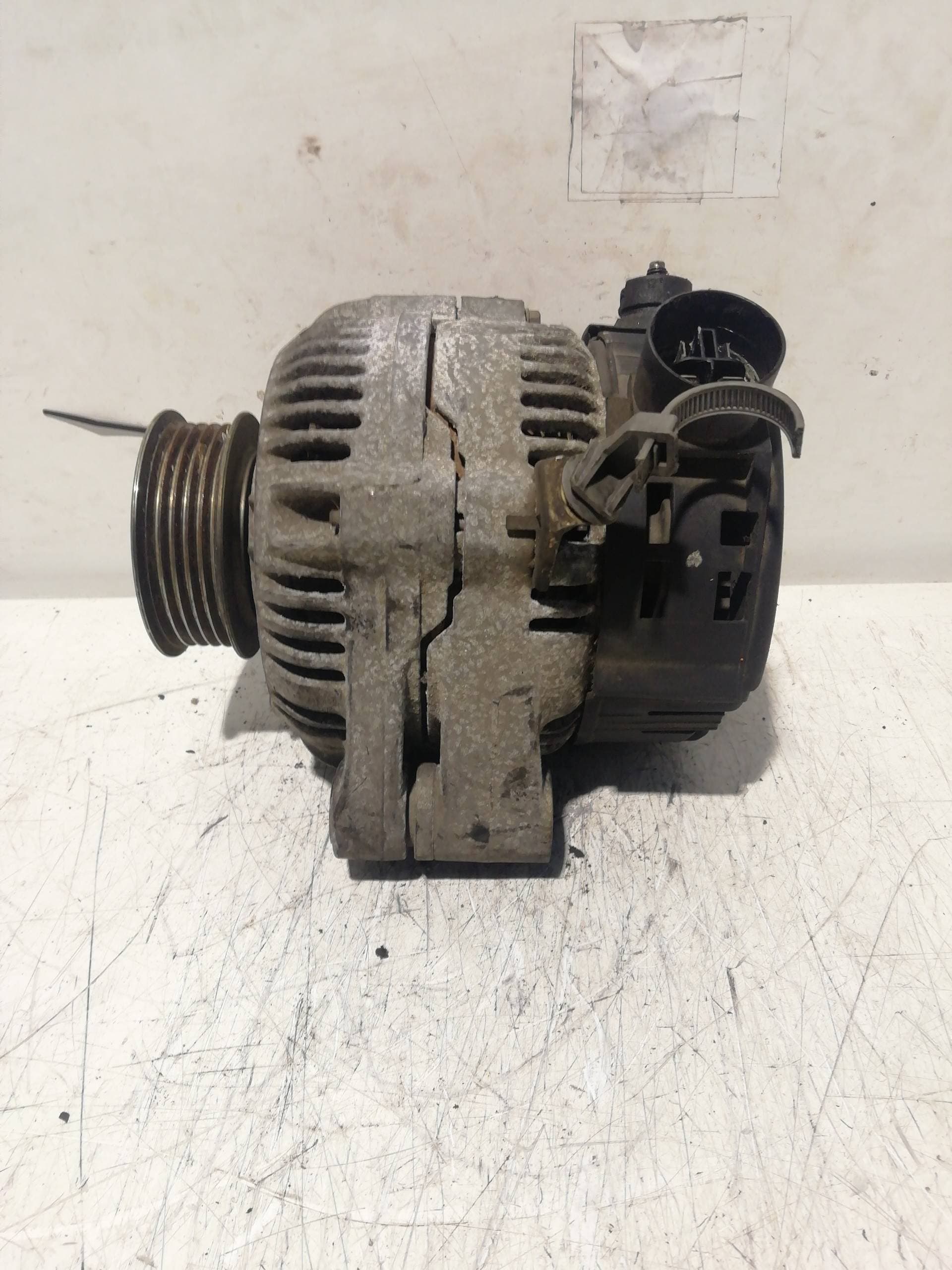 Alternador MG SERIE 200 (RF) 4