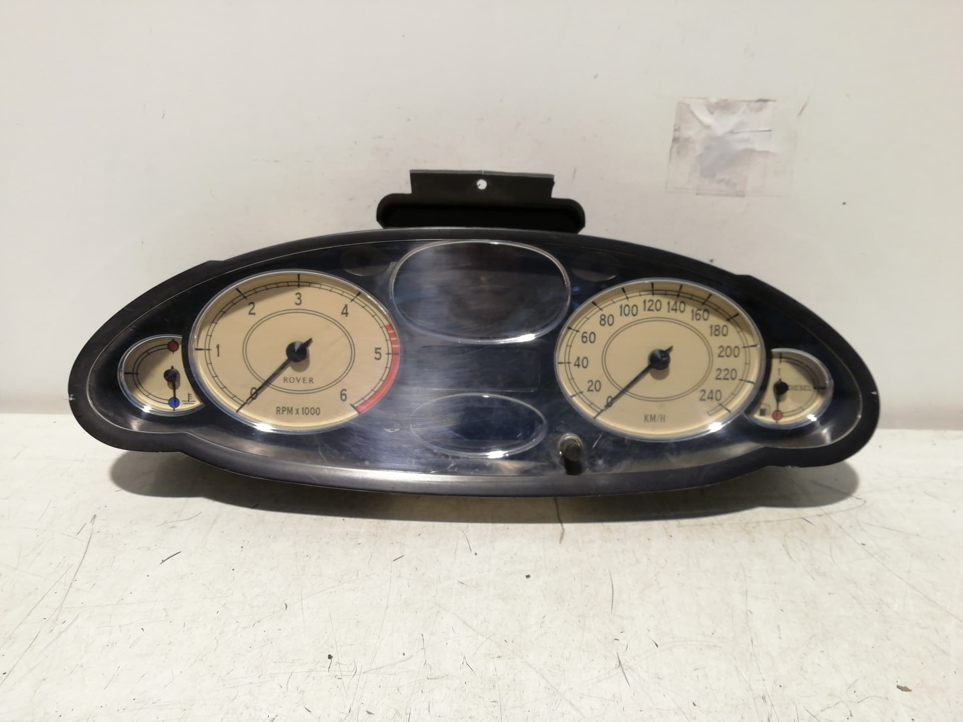 Cuadro instrumentos MG SERIE 200 (RF)
